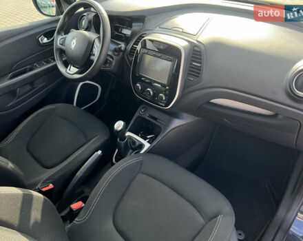 Серый Рено Каптур, объемом двигателя 1.46 л и пробегом 190 тыс. км за 12143 $, фото 23 на Automoto.ua