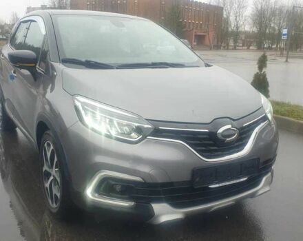 Серый Рено Каптур, объемом двигателя 1.5 л и пробегом 40 тыс. км за 14500 $, фото 1 на Automoto.ua