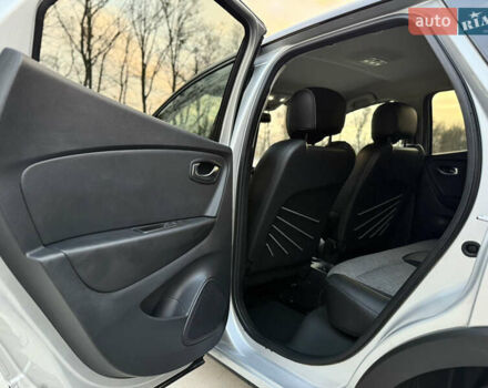 Серый Рено Каптур, объемом двигателя 0 л и пробегом 114 тыс. км за 8599 $, фото 45 на Automoto.ua