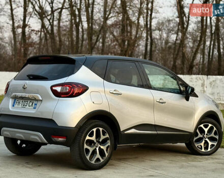 Серый Рено Каптур, объемом двигателя 0 л и пробегом 114 тыс. км за 8599 $, фото 2 на Automoto.ua