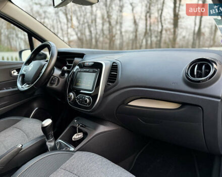 Серый Рено Каптур, объемом двигателя 0 л и пробегом 114 тыс. км за 8599 $, фото 39 на Automoto.ua