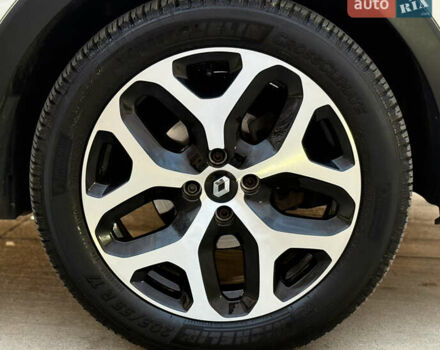 Серый Рено Каптур, объемом двигателя 0 л и пробегом 114 тыс. км за 8599 $, фото 52 на Automoto.ua