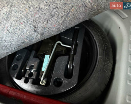 Серый Рено Каптур, объемом двигателя 0 л и пробегом 114 тыс. км за 8599 $, фото 51 на Automoto.ua