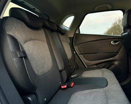 Сірий Рено Каптур, об'ємом двигуна 0 л та пробігом 114 тис. км за 8599 $, фото 7 на Automoto.ua