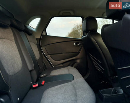 Серый Рено Каптур, объемом двигателя 0 л и пробегом 114 тыс. км за 8599 $, фото 44 на Automoto.ua