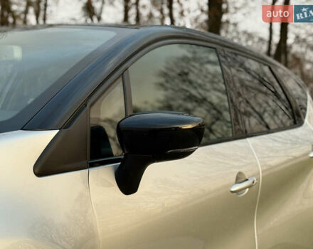 Серый Рено Каптур, объемом двигателя 0 л и пробегом 114 тыс. км за 8599 $, фото 11 на Automoto.ua