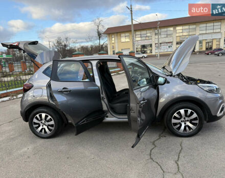 Серый Рено Каптур, объемом двигателя 1.5 л и пробегом 141 тыс. км за 14399 $, фото 107 на Automoto.ua