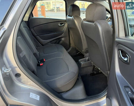 Серый Рено Каптур, объемом двигателя 1.5 л и пробегом 141 тыс. км за 14399 $, фото 49 на Automoto.ua