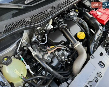 Серый Рено Каптур, объемом двигателя 1.5 л и пробегом 141 тыс. км за 14399 $, фото 92 на Automoto.ua