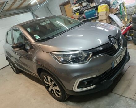 Серый Рено Каптур, объемом двигателя 1.5 л и пробегом 140 тыс. км за 13700 $, фото 3 на Automoto.ua