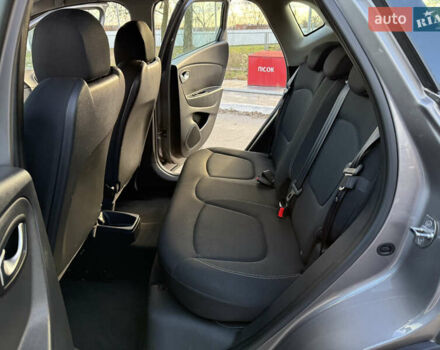 Серый Рено Каптур, объемом двигателя 1.5 л и пробегом 141 тыс. км за 14399 $, фото 69 на Automoto.ua