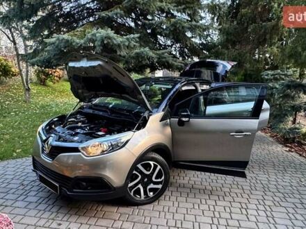 Рено Каптур 2016 в Львове на Automoto.ua Серый Рено Каптур, объемом двигателя 1.2 л и пробегом 80 тыс. км за 10700 $, фото 1 на Automoto.ua