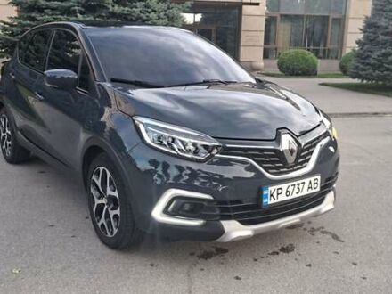 Серый Рено Каптур, объемом двигателя 1.46 л и пробегом 113 тыс. км за 15900 $, фото 1 на Automoto.ua