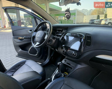 Синий Рено Каптур, объемом двигателя 1.5 л и пробегом 94 тыс. км за 11500 $, фото 38 на Automoto.ua