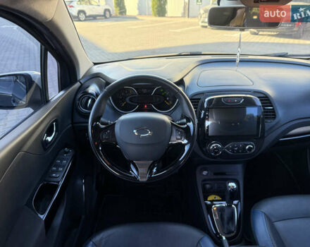 Синий Рено Каптур, объемом двигателя 1.5 л и пробегом 94 тыс. км за 11500 $, фото 25 на Automoto.ua