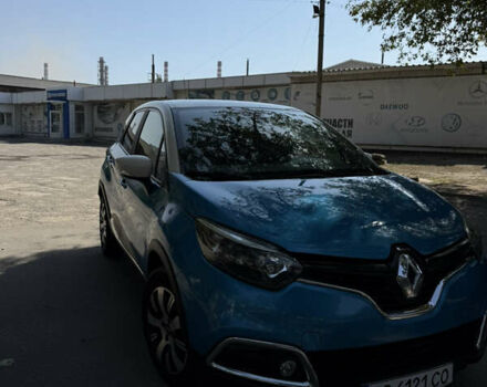 Синій Рено Каптур, об'ємом двигуна 1.2 л та пробігом 97 тис. км за 12500 $, фото 4 на Automoto.ua