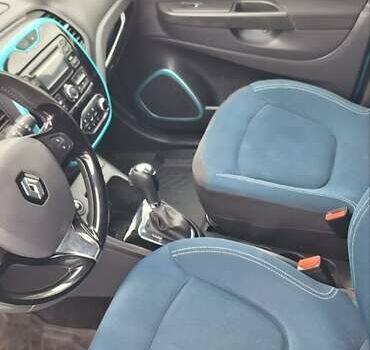 Синій Рено Каптур, об'ємом двигуна 1.2 л та пробігом 98 тис. км за 11350 $, фото 4 на Automoto.ua