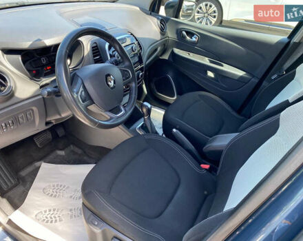 Рено Каптур 2018 у Житомирі на Automoto.ua Синій Рено Каптур, об'ємом двигуна 1.46 л та пробігом 220 тис. км за 11900 $, фото 6 на Automoto.ua