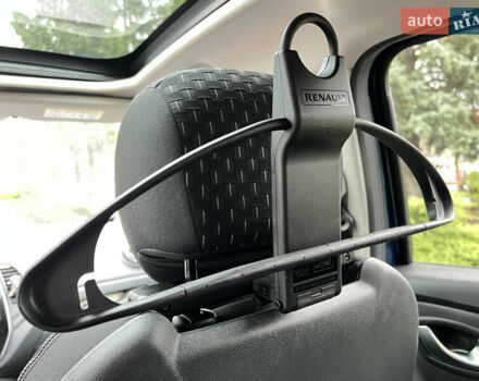 Синий Рено Каптур, объемом двигателя 1.5 л и пробегом 130 тыс. км за 15150 $, фото 62 на Automoto.ua