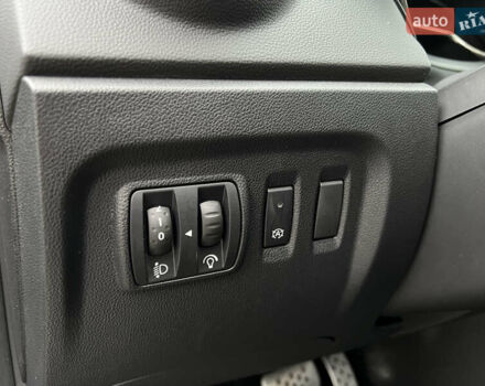 Синий Рено Каптур, объемом двигателя 1.5 л и пробегом 130 тыс. км за 15150 $, фото 57 на Automoto.ua