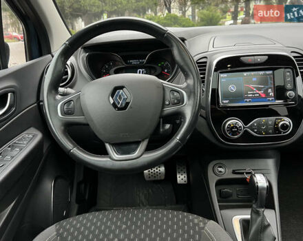 Синий Рено Каптур, объемом двигателя 1.5 л и пробегом 130 тыс. км за 15150 $, фото 59 на Automoto.ua