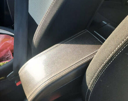 Синий Рено Каптур, объемом двигателя 1.5 л и пробегом 126 тыс. км за 14500 $, фото 7 на Automoto.ua