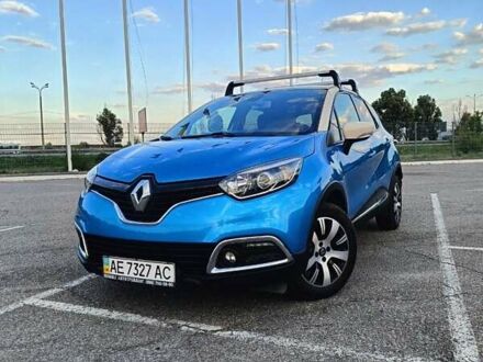 Рено Каптур 2015 в Днепре (Днепропетровске) на Automoto.ua Синий Рено Каптур, объемом двигателя 1.2 л и пробегом 55 тыс. км за 15500 $, фото 1 на Automoto.ua