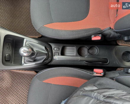 Оранжевый Рено Каптур, объемом двигателя 1.5 л и пробегом 153 тыс. км за 11800 $, фото 36 на Automoto.ua