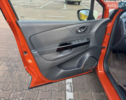 Оранжевый Рено Каптур, объемом двигателя 1.5 л и пробегом 153 тыс. км за 11800 $, фото 29 на Automoto.ua