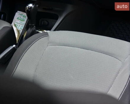 Помаранчевий Рено Каптур, об'ємом двигуна 1.2 л та пробігом 149 тис. км за 10850 $, фото 55 на Automoto.ua