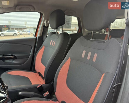 Оранжевый Рено Каптур, объемом двигателя 1.5 л и пробегом 153 тыс. км за 11800 $, фото 32 на Automoto.ua