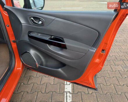 Оранжевый Рено Каптур, объемом двигателя 1.5 л и пробегом 153 тыс. км за 11800 $, фото 53 на Automoto.ua