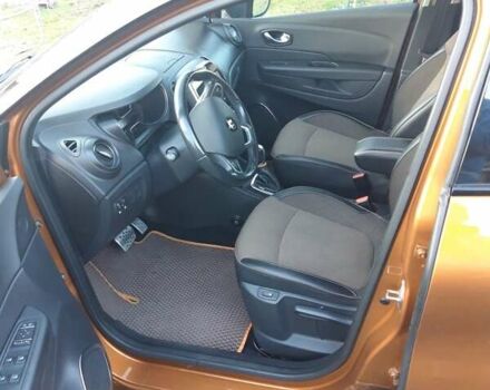 Оранжевый Рено Каптур, объемом двигателя 1.2 л и пробегом 63 тыс. км за 14000 $, фото 10 на Automoto.ua