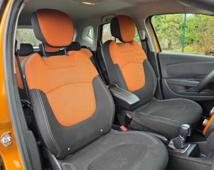 Помаранчевий Рено Каптур, об'ємом двигуна 1.5 л та пробігом 99 тис. км за 13499 $, фото 4 на Automoto.ua