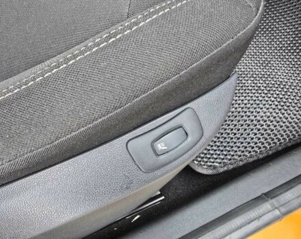 Помаранчевий Рено Каптур, об'ємом двигуна 1.5 л та пробігом 99 тис. км за 13499 $, фото 5 на Automoto.ua