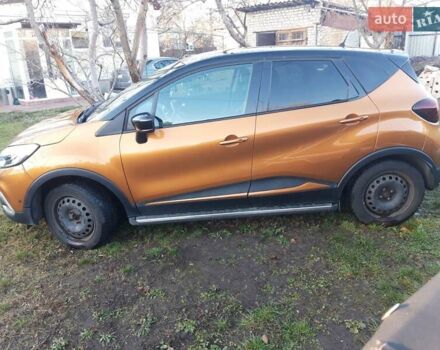 Оранжевый Рено Каптур, объемом двигателя 1.2 л и пробегом 63 тыс. км за 14000 $, фото 2 на Automoto.ua