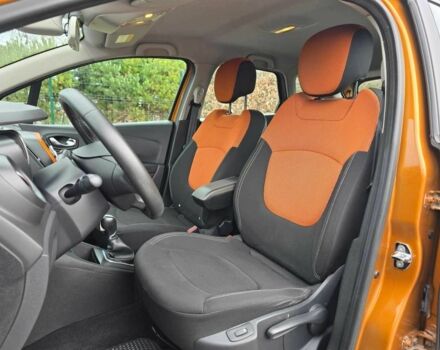 Помаранчевий Рено Каптур, об'ємом двигуна 1.5 л та пробігом 99 тис. км за 13499 $, фото 16 на Automoto.ua