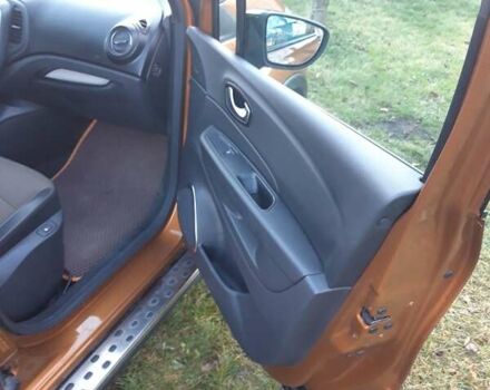 Оранжевый Рено Каптур, объемом двигателя 1.2 л и пробегом 63 тыс. км за 14000 $, фото 17 на Automoto.ua