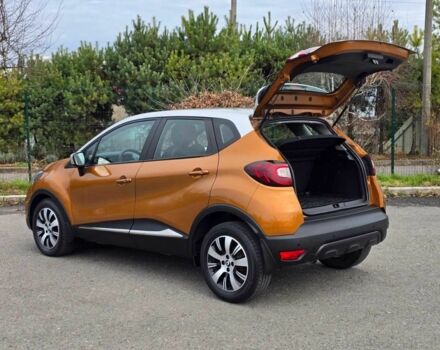 Помаранчевий Рено Каптур, об'ємом двигуна 1.5 л та пробігом 99 тис. км за 13499 $, фото 13 на Automoto.ua
