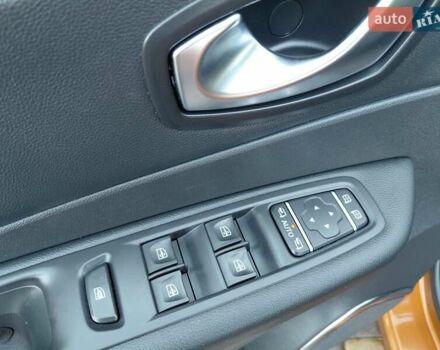 Оранжевый Рено Каптур, объемом двигателя 1.5 л и пробегом 197 тыс. км за 13900 $, фото 58 на Automoto.ua