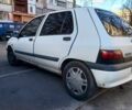 Белый Рено Клио, объемом двигателя 1.2 л и пробегом 312 тыс. км за 594 $, фото 5 на Automoto.ua