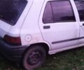 Белый Рено Клио, объемом двигателя 1.2 л и пробегом 250 тыс. км за 715 $, фото 1 на Automoto.ua