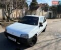 Белый Рено Клио, объемом двигателя 1.17 л и пробегом 390 тыс. км за 1600 $, фото 1 на Automoto.ua
