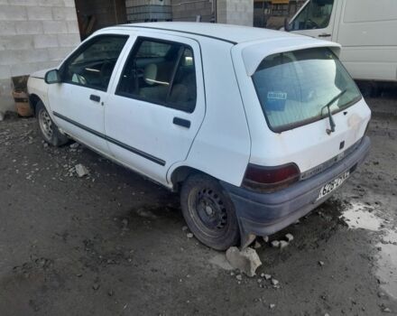 Рено Клио 1994 в Ровно на Automoto.ua Белый Рено Клио, объемом двигателя 0 л и пробегом 300 тыс. км за 500 $, фото 1 на Automoto.ua