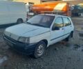 Рено Клио 1994 в Ровно на Automoto.ua Белый Рено Клио, объемом двигателя 0 л и пробегом 300 тыс. км за 500 $, фото 1 на Automoto.ua