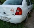 Белый Рено Клио, объемом двигателя 1.4 л и пробегом 15 тыс. км за 800 $, фото 7 на Automoto.ua