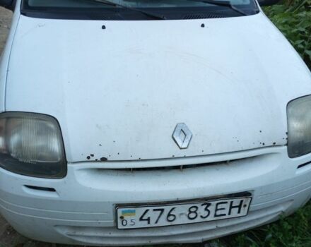 Белый Рено Клио, объемом двигателя 1.4 л и пробегом 15 тыс. км за 800 $, фото 5 на Automoto.ua