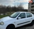 Белый Рено Клио, объемом двигателя 1.39 л и пробегом 349 тыс. км за 1400 $, фото 1 на Automoto.ua