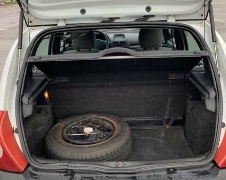 Білий Рено Кліо, об'ємом двигуна 1.15 л та пробігом 354 тис. км за 3200 $, фото 14 на Automoto.ua