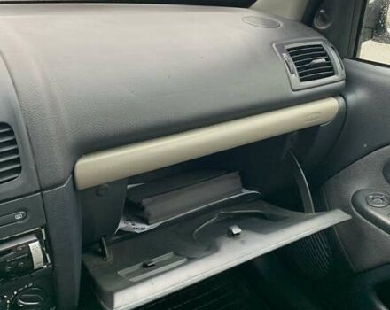 Білий Рено Кліо, об'ємом двигуна 1.15 л та пробігом 354 тис. км за 3200 $, фото 11 на Automoto.ua